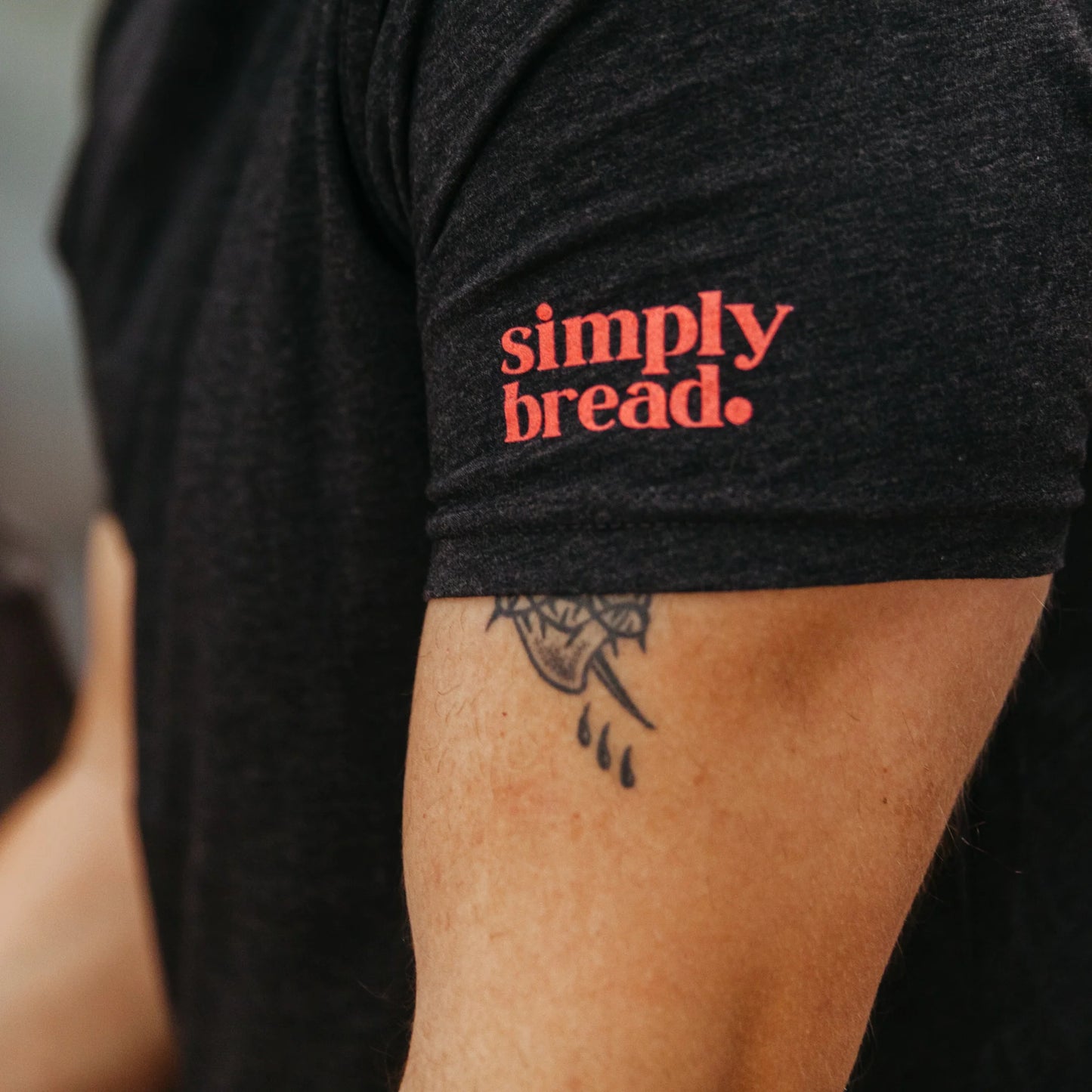 Simply Bread T-Shirt | Bakkershandtekening