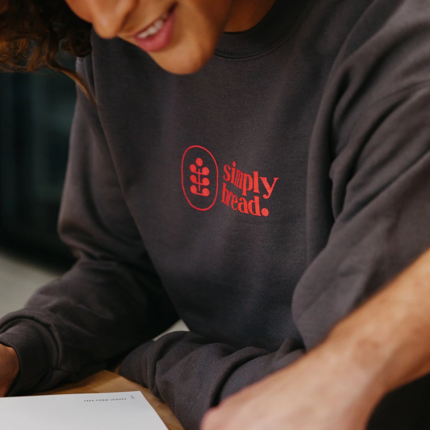 Simply Bread Crewnecks | Bakeekspertens Signatur